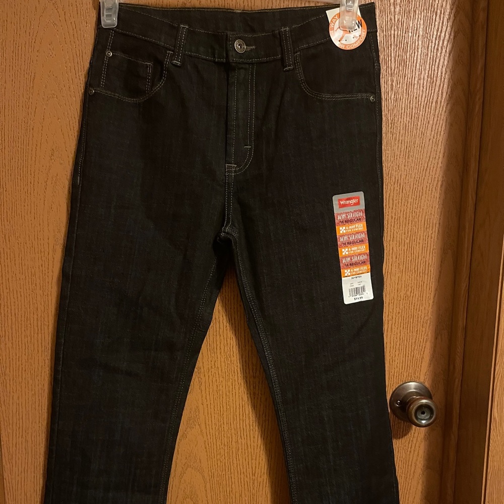 Wrangler Jeans. Size 16